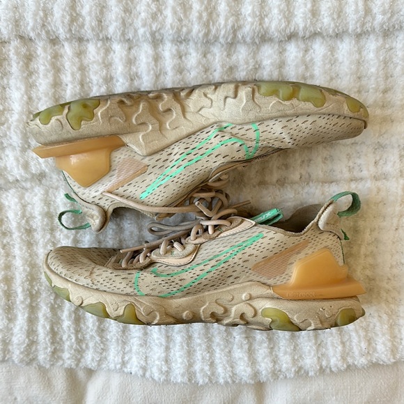 Nike Shoes - nike react sneakers